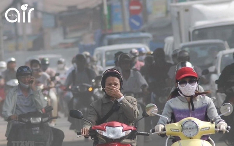 Bụi mịn có trong khí thải ô tô, xe máy gây hại thế nào tới sức khỏe con người?